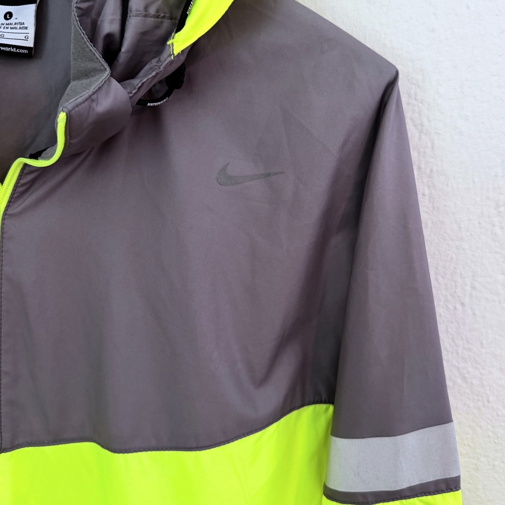 Nike Running Windbreaker Jacket Volt Gray Colorblock Hood Size L Gorpcore - Picture 6 of 9